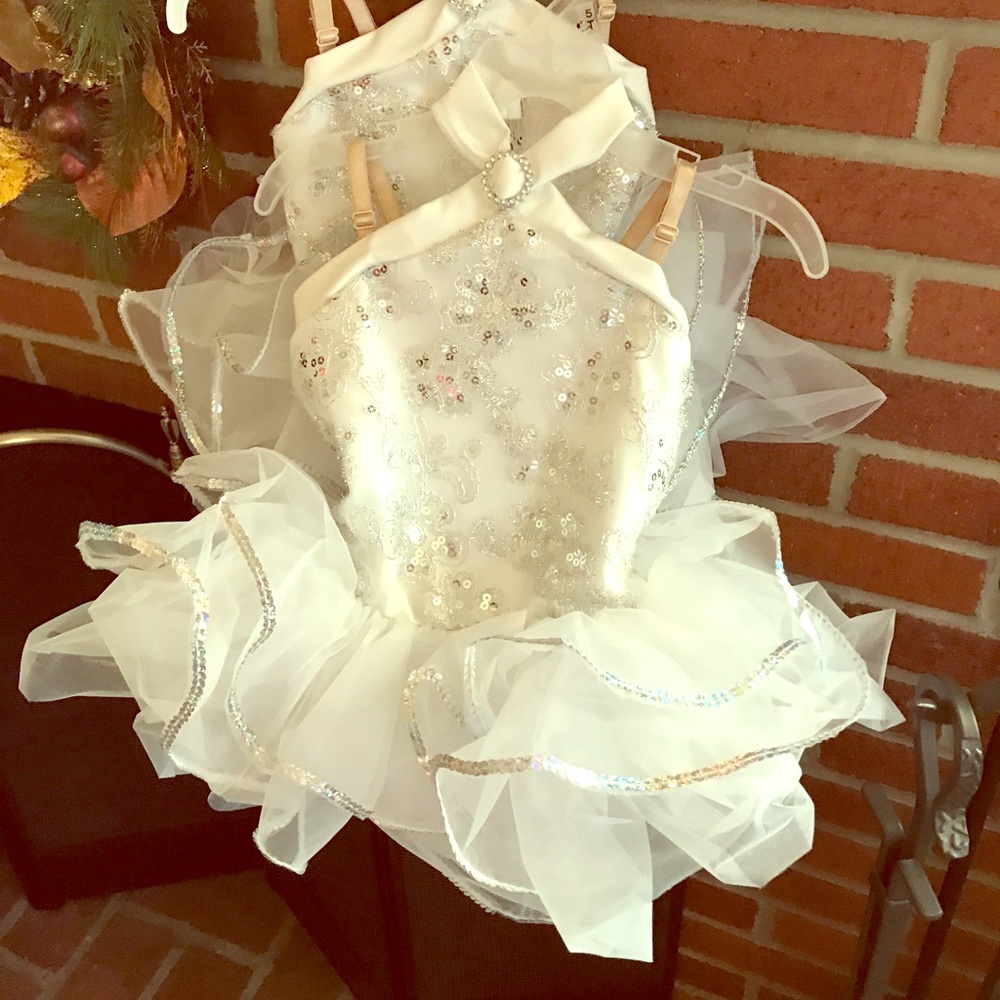 GIRLS WHITE SNOWFLAKE TUTUS, S(or sold separately) - Picture 4 of 8